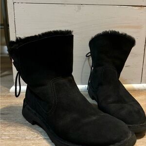 Women’s UGG short Black Boots